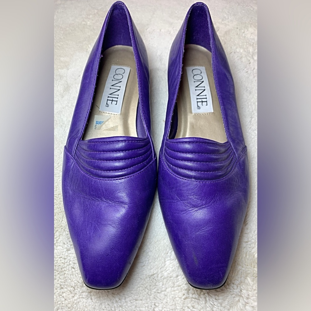 Vintage purple leather flats by Connie